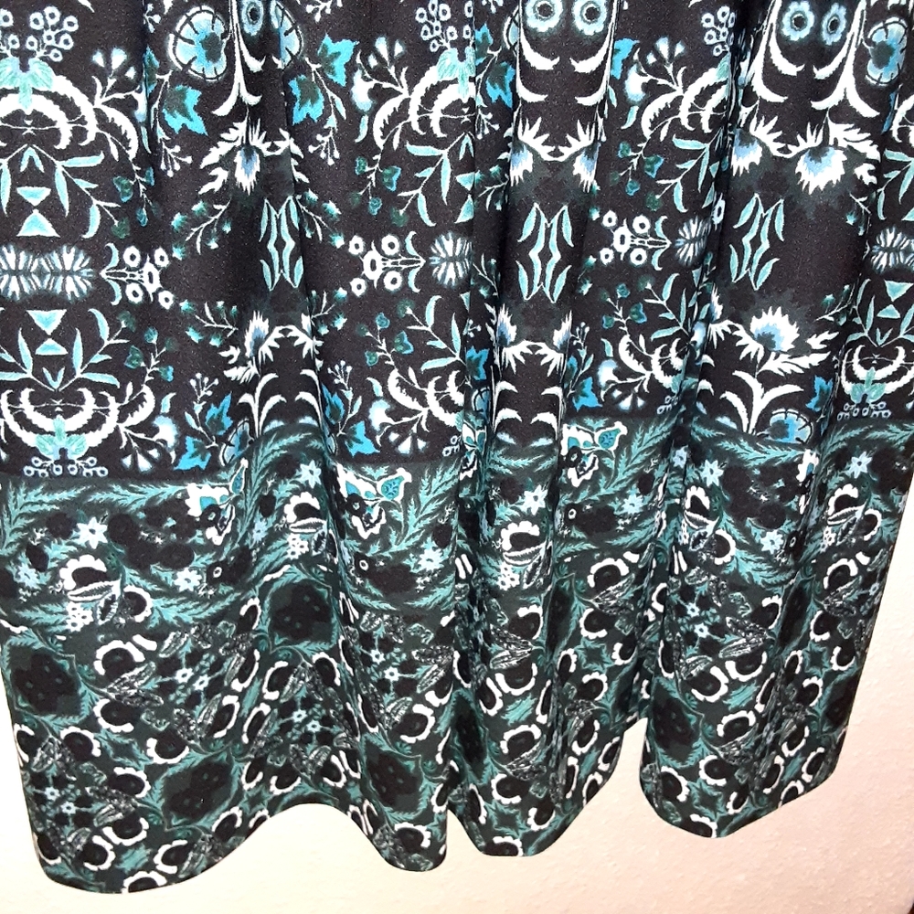 VINCE CAMUTO Black & Blue Print‎ Work Dress - Picture 4 of 5